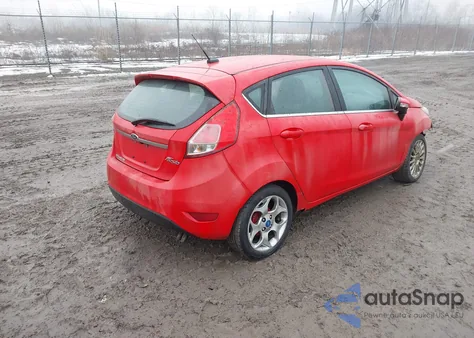 2014 Ford Fiesta Titanium из США, поврежденный, VIN 3FADP4FJXEM134819